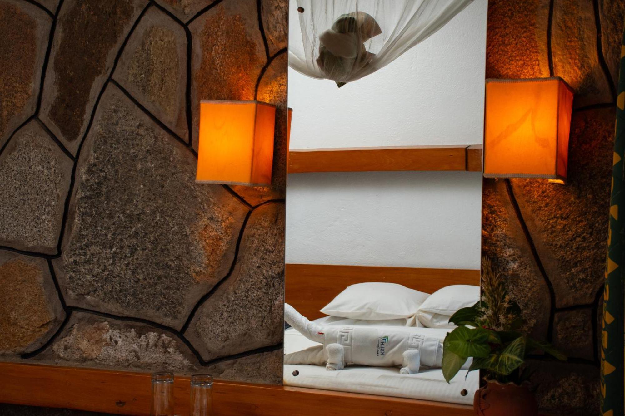 Ngulia Safari Lodge Ithumba Eksteriør bilde